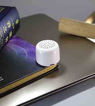 Mini TWS Remote Shutter Bluetooth Speaker with 160mAh