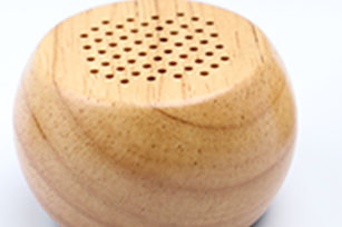 Wooden MINI 3W  TWS  Bluetooth Speaker with Remote shutter